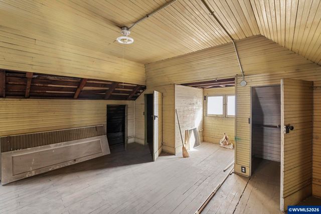 1903 SE 12th Av, Portland, OR 97214