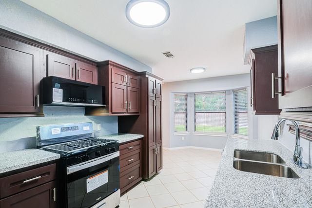 1145 Westglen Drive, Alvin, TX 77511