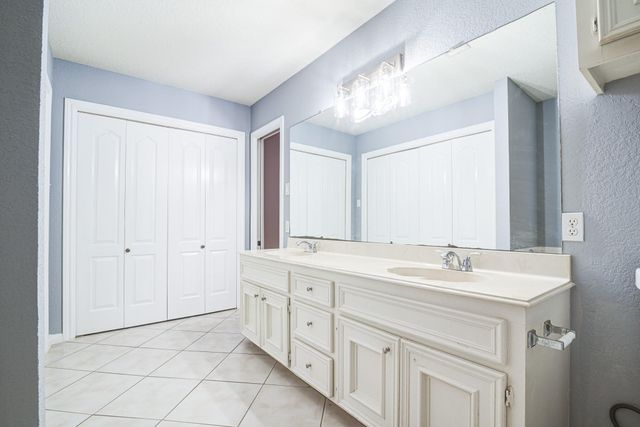 1145 Westglen Drive, Alvin, TX 77511