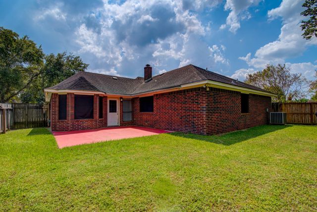 1145 Westglen Drive, Alvin, TX 77511