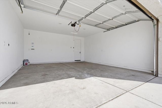 2542 W PECAN Road, Phoenix, AZ 85041