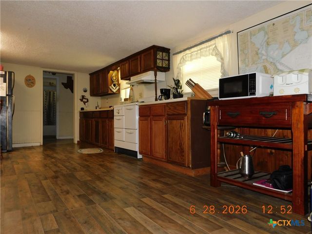 27002 State Highway 172, Port Lavaca, TX 77979