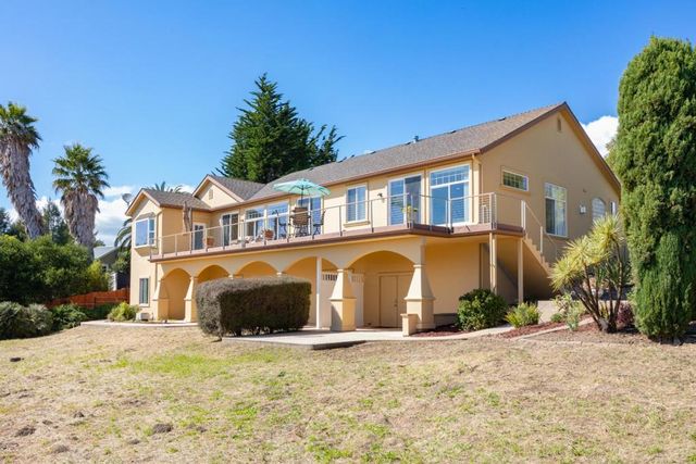 960 Smith Road, Watsonville, CA 95076