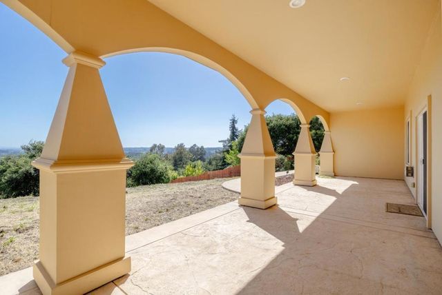 960 Smith Road, Watsonville, CA 95076