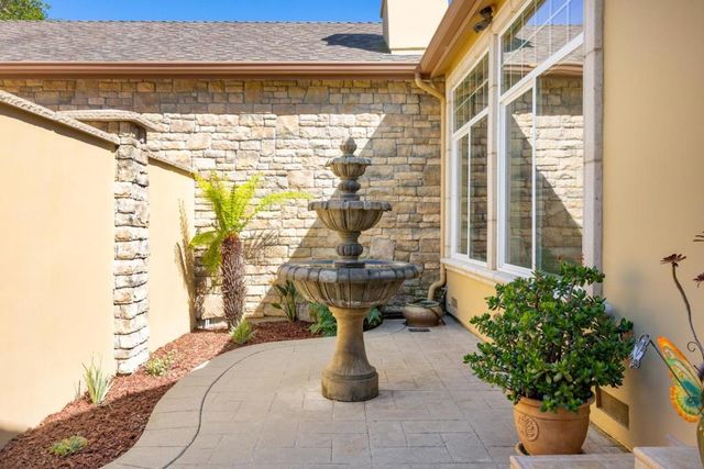 960 Smith Road, Watsonville, CA 95076