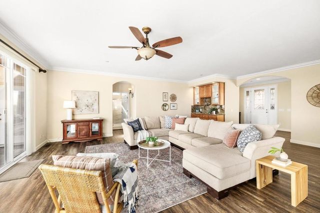 960 Smith Road, Watsonville, CA 95076