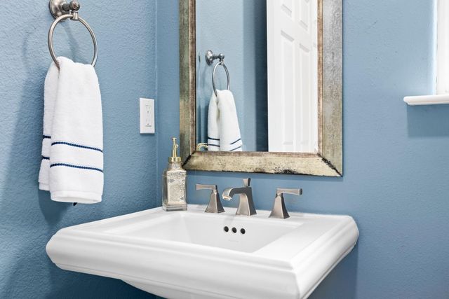 1576 Heritage Lane, Santa Cruz, CA 95062