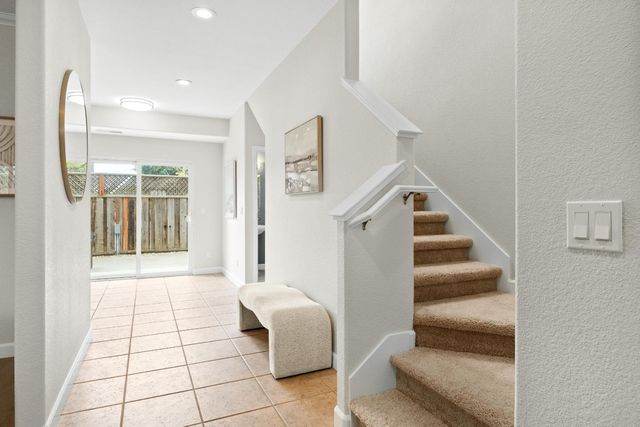 1576 Heritage Lane, Santa Cruz, CA 95062