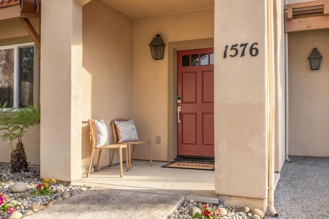 1576 Heritage Lane, Santa Cruz, CA 95062