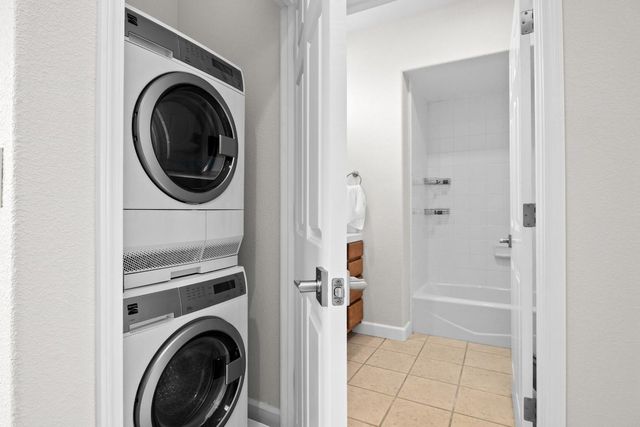 1576 Heritage Lane, Santa Cruz, CA 95062