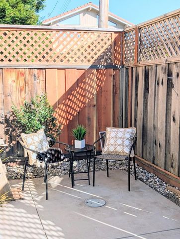 1576 Heritage Lane, Santa Cruz, CA 95062