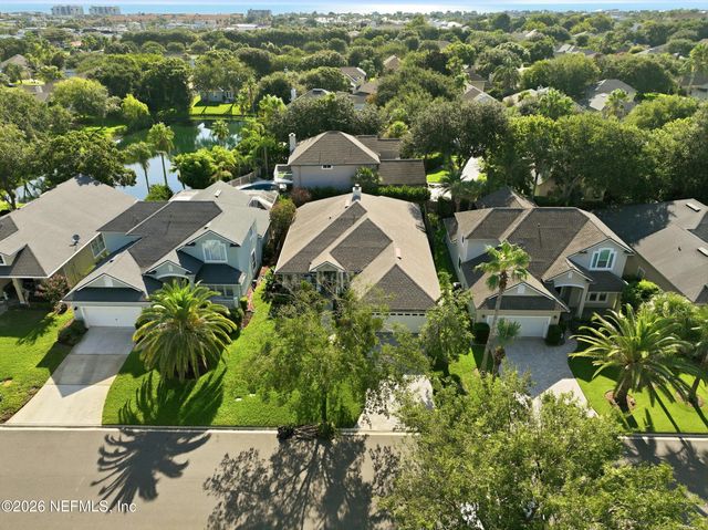829 BONAIRE Circle, Jacksonville Beach, FL 32250