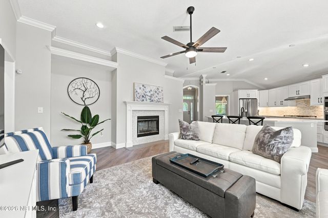 829 BONAIRE Circle, Jacksonville Beach, FL 32250