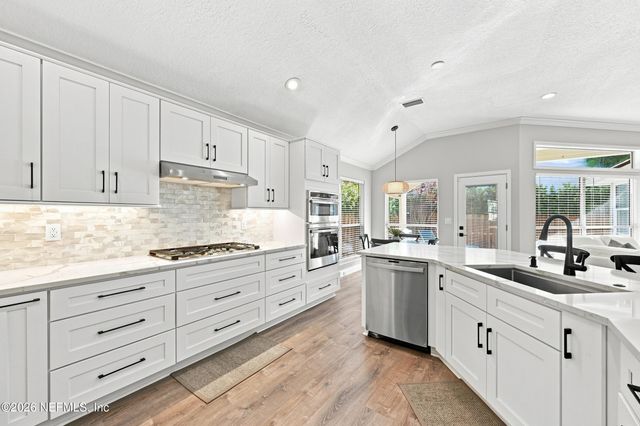 829 BONAIRE Circle, Jacksonville Beach, FL 32250