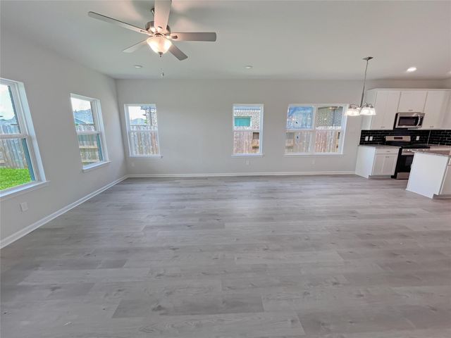 6218 Park Landing Lane, Baytown, TX 77521