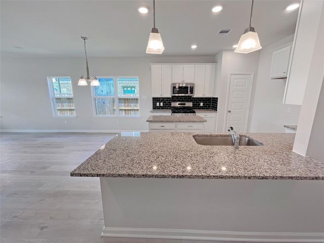 6218 Park Landing Lane, Baytown, TX 77521