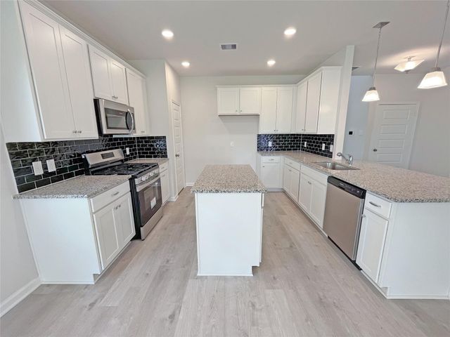 6218 Park Landing Lane, Baytown, TX 77521