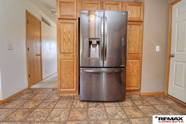 1123 Rainy River Bay, Lincoln, NE 68505
