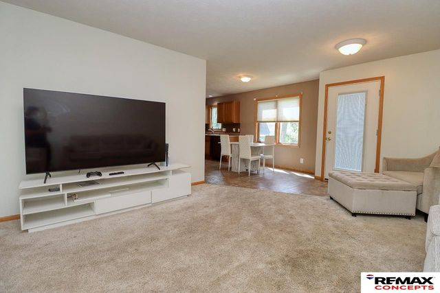 1123 Rainy River Bay, Lincoln, NE 68505