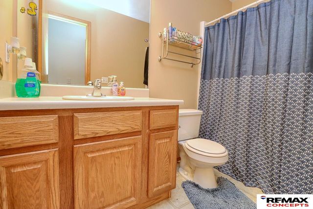 1123 Rainy River Bay, Lincoln, NE 68505