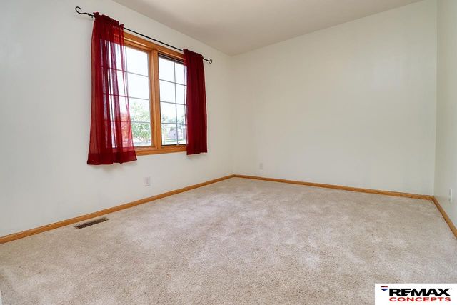 1123 Rainy River Bay, Lincoln, NE 68505