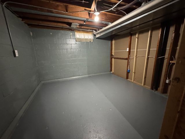 1874 Hoyt Avenue E, Saint Paul, MN 55119