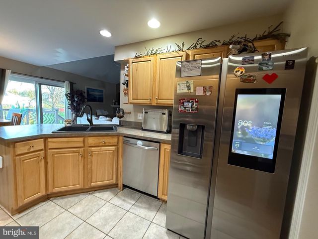 126 CRANBROOK DR, Dover, PA 17315