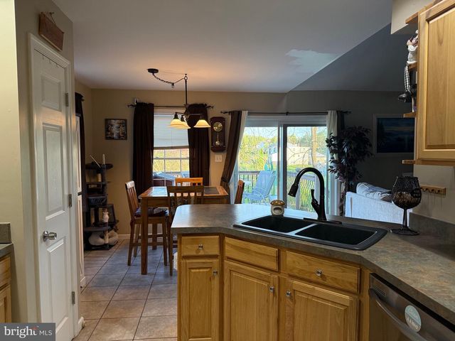 126 CRANBROOK DR, Dover, PA 17315