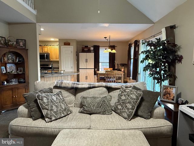 126 CRANBROOK DR, Dover, PA 17315