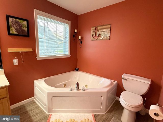 126 CRANBROOK DR, Dover, PA 17315