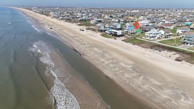 1327 Emerald Drive, Crystal Beach, TX 77650