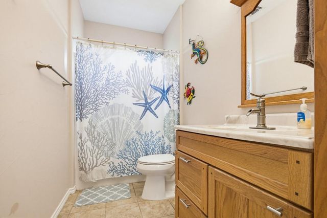 1327 Emerald Drive, Crystal Beach, TX 77650