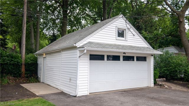 181 Sunset Road, Avon Lake, OH 44012