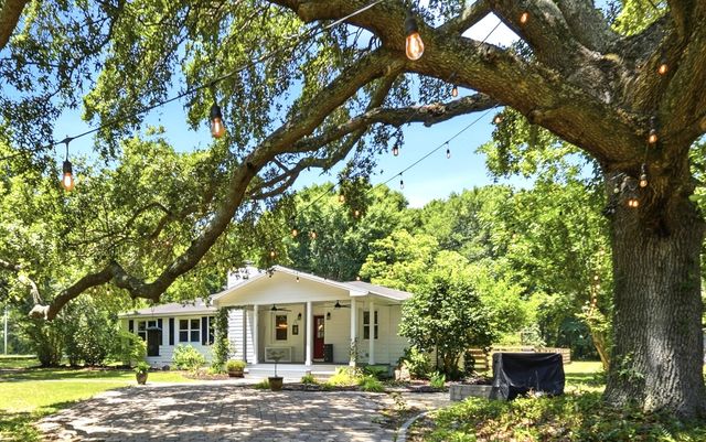 2760 Trucklands Road, Johns Island, SC 29455