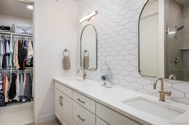 8263 S Queen Street, Littleton, CO 80127