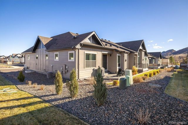 8263 S Queen Street, Littleton, CO 80127