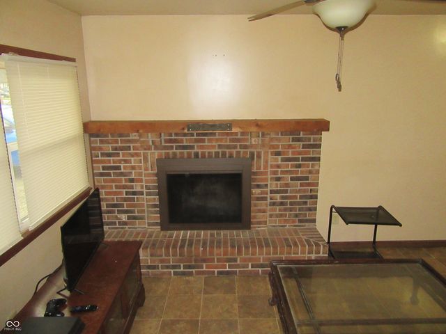 1118 S Morgantown Road, Greenwood, IN 46143