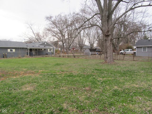 1118 S Morgantown Road, Greenwood, IN 46143