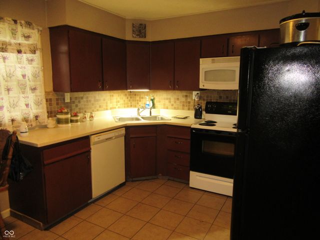 1118 S Morgantown Road, Greenwood, IN 46143