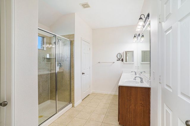 4028 Burwood Drive, Fort Worth, TX 76262