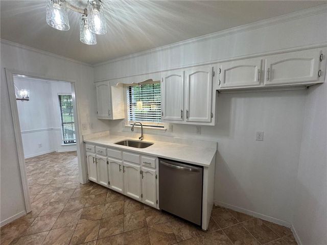 4066 Kingston Court, Saraland, AL 36571