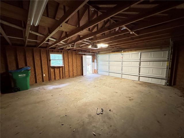 4066 Kingston Court, Saraland, AL 36571