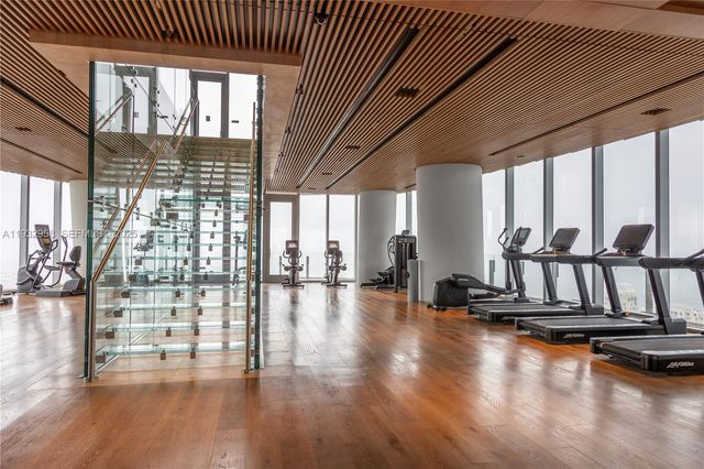 300 Biscayne Boulevard Way 3304C, Miami, FL 33131