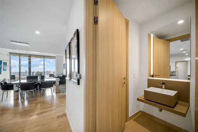 1000 Brickell Plaza PH5503, Miami, FL 33131