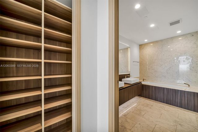 1000 Brickell Plaza PH5503, Miami, FL 33131