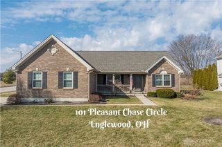 101 Pleasant Chase Circle, Englewood, OH 45322