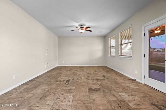 12122 Chapel Hill Road, El Paso, TX 79928