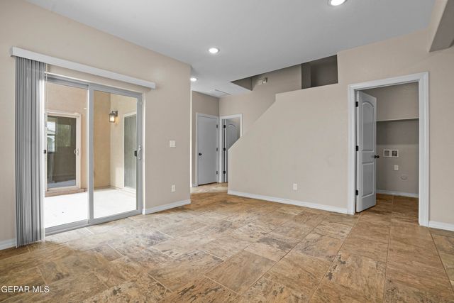 12122 Chapel Hill Road, El Paso, TX 79928