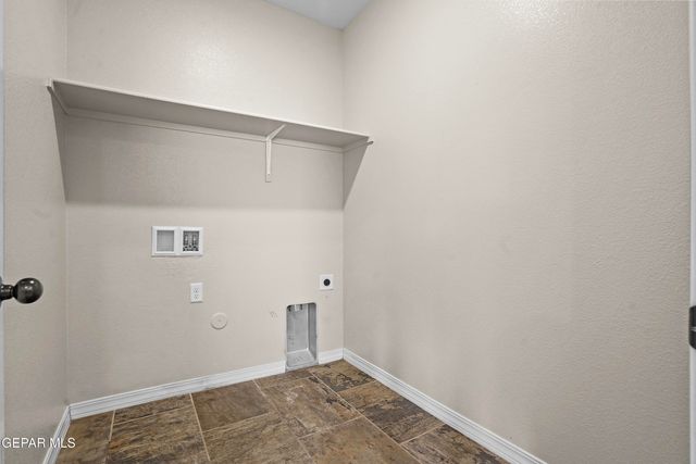 12122 Chapel Hill Road, El Paso, TX 79928