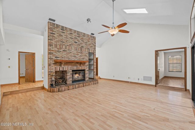 2591 EAGLE BAY Drive, Orange Park, FL 32073